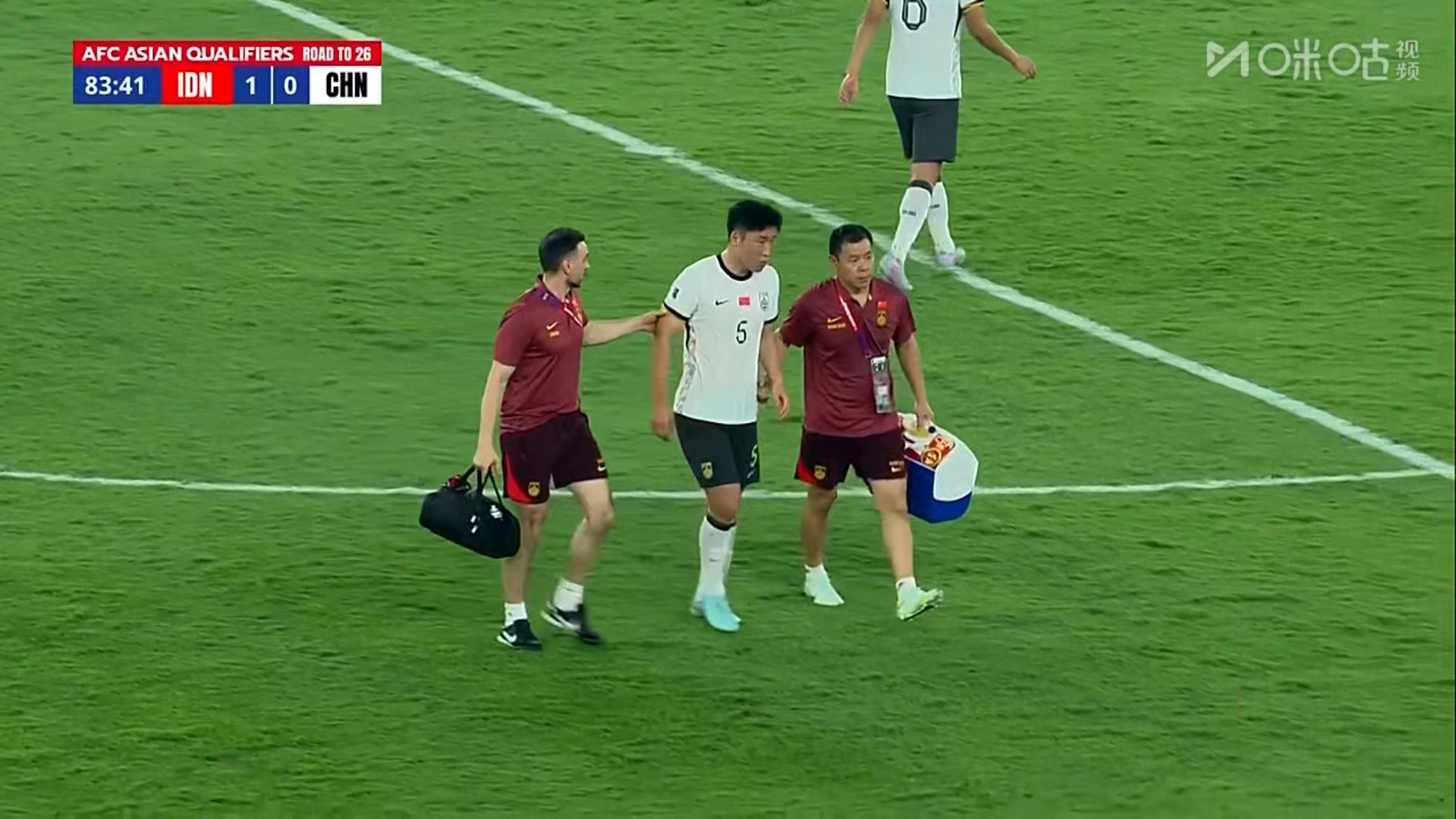 篮球架也算健身器材?多功能用途分析 篮球架也算健身器材?多功能用途分析