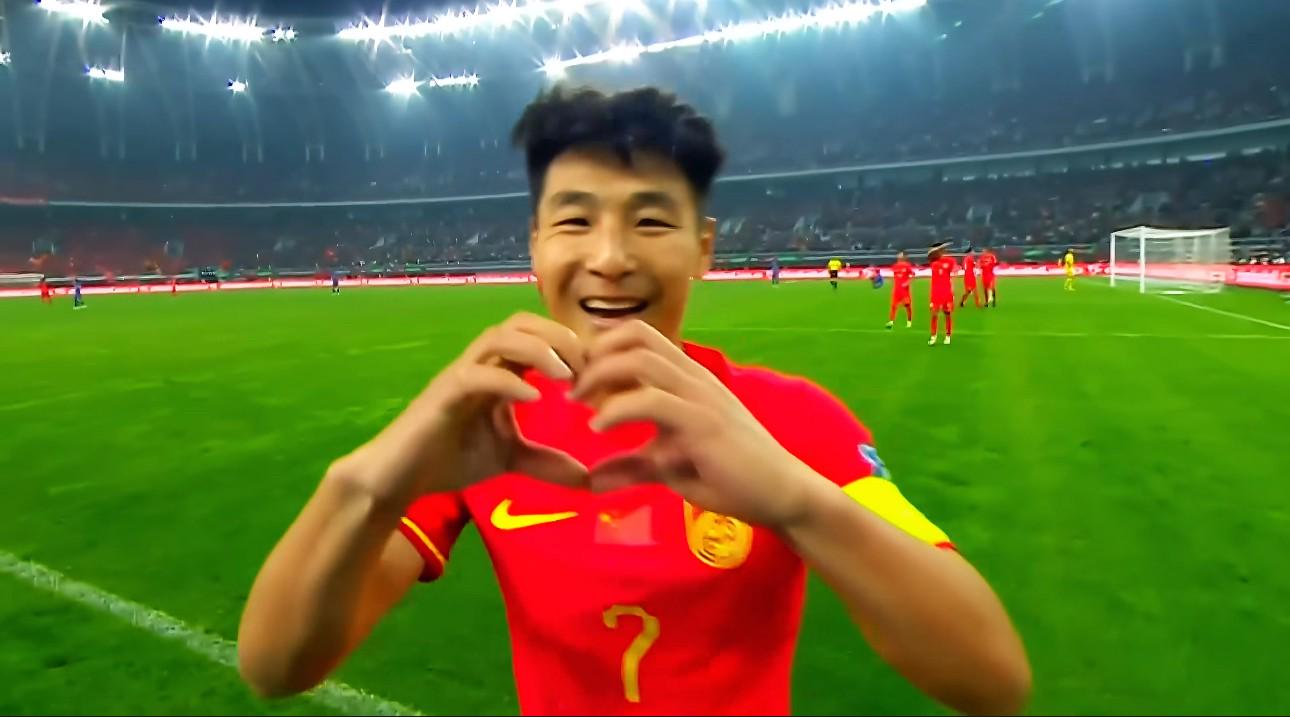 必一体育官方网站-意甲球队与足球队训练营最新动态及备战方案